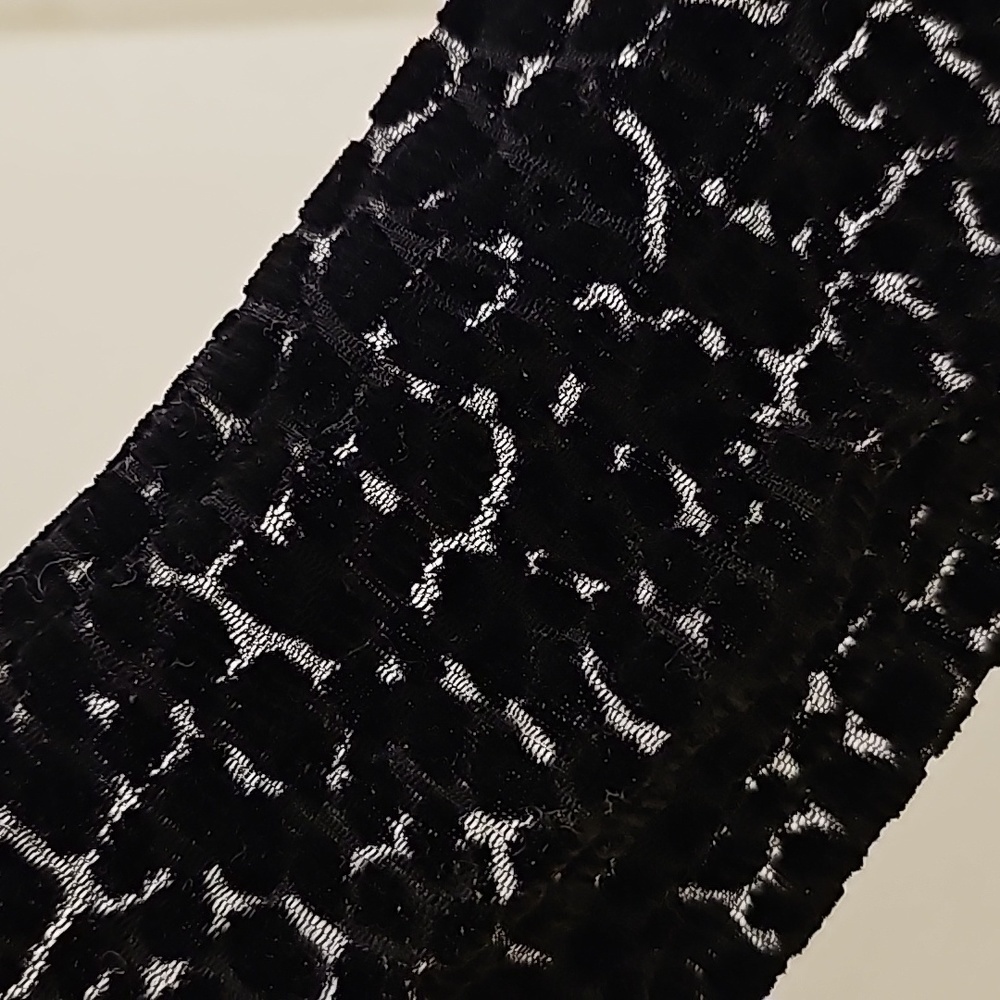 Turtleneck Express top - Picture 5 of 6